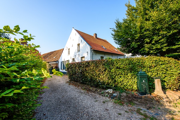 Die Auffahrt von Ronkenstein in Reuver